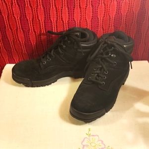 NICE NEW Rockport hiking boots women's 8 black
